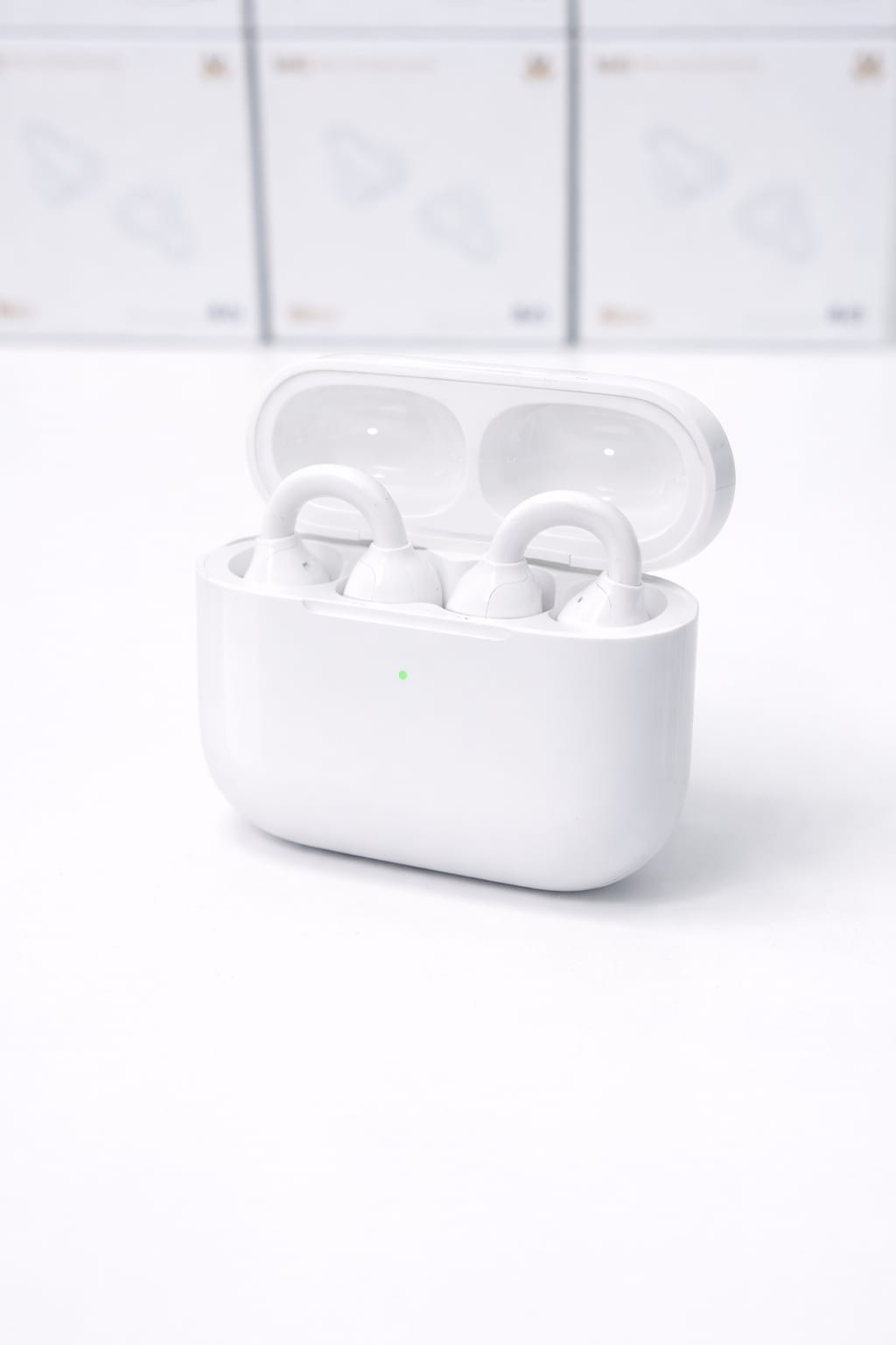 M11 Clip-On Earphones