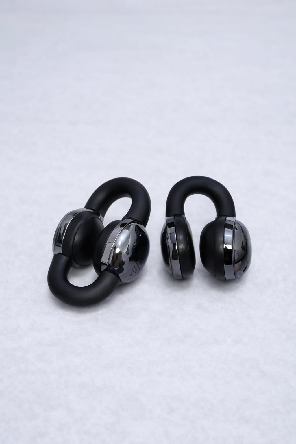 X63 TRUE WIRELESS EARHOOK EARBUDS